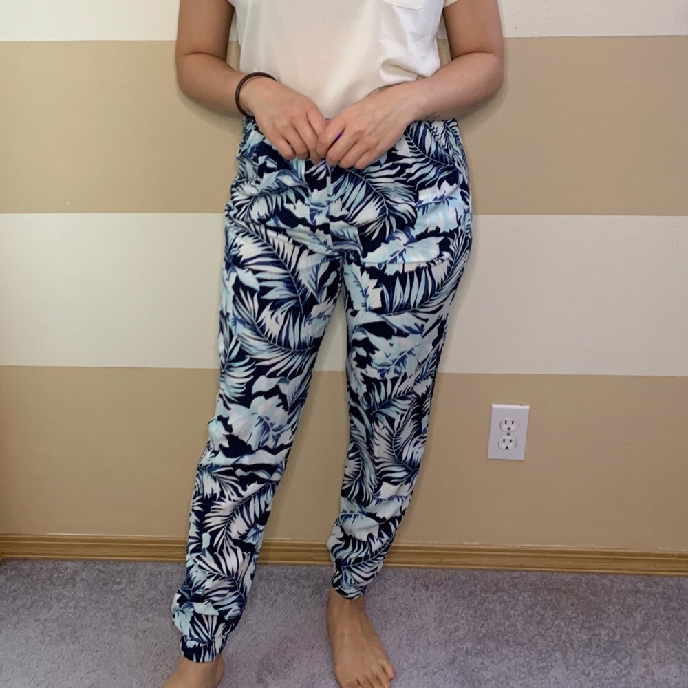 PRICE DROPPED🔻Printed Cuffed Pants